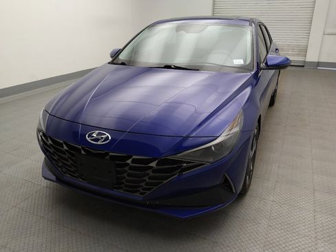 Used 2021 Hyundai Elantra SEL w/ Convenience + Premium Package FWD image 15