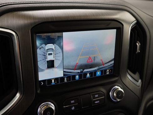 Used 2020 GMC Sierra 1500 Denali w/ Denali Ultimate Package AWD/4WD image 18