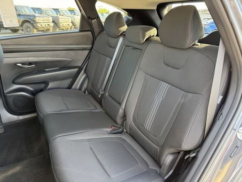 Used 2025 Hyundai Tucson SEL FWD image 16