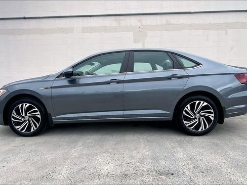 Used 2020 Volkswagen Jetta SEL FWD image 4