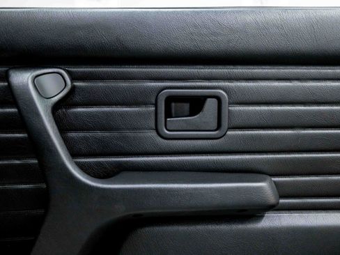 Used 1990 BMW M3 Coupe RWD image 52
