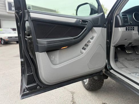 Used 2008 Toyota 4Runner SR5 image 43