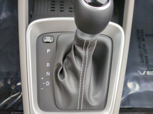 New 2026 Hyundai Venue SEL FWD image 29