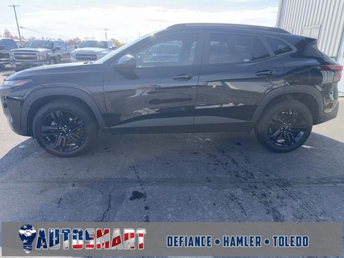 Used 2024 Chevrolet Trax ACTIV w/ Driver Confidence Package image 5