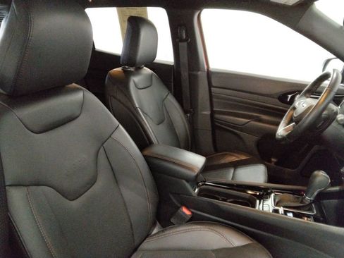 Used 2022 Jeep Compass Limited image 39