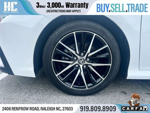 Used 2021 Toyota Camry SE image 10