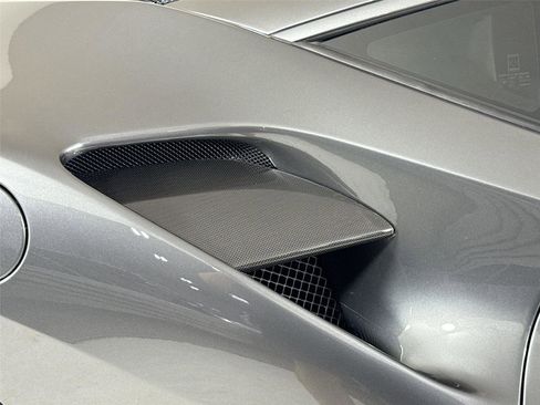 Used 2018 Ferrari 488 GTB image 39