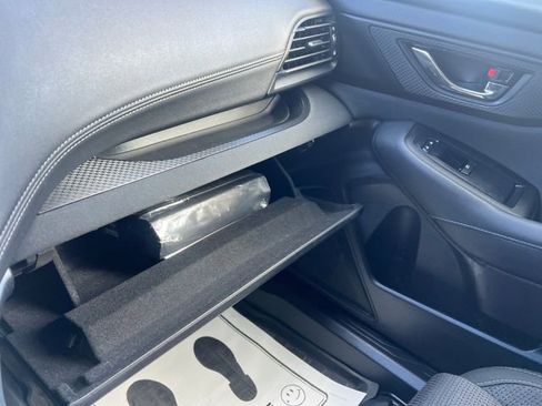 Used 2022 Subaru Outback Premium image 32