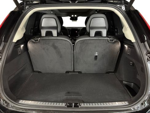 New 2026 Volvo XC90 B6 Ultra w/ Protection Package AWD/4WD image 18