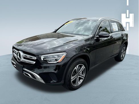 Used 2020 Mercedes-Benz GLC 300 4MATIC image 3