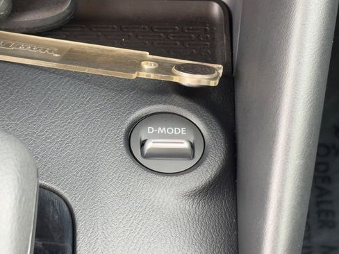 Certified 2024 Nissan Z Performance w/ Floor Mat Package image 26