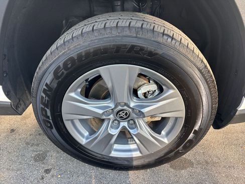 Used 2025 Toyota RAV4 LE image 30