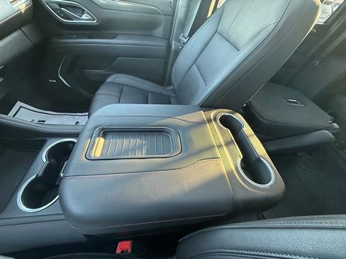 Used 2023 Chevrolet Suburban RST w/ Luxury Package image 38