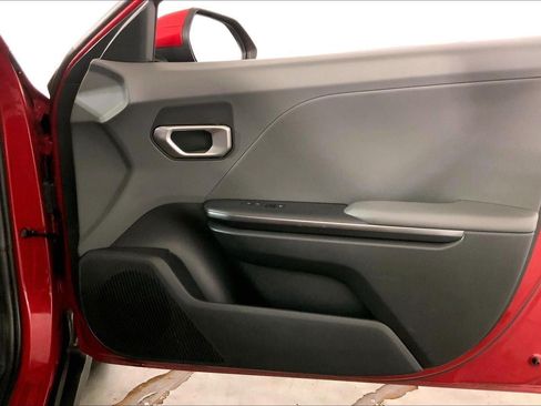 Used 2025 Kia K4 FWD image 25