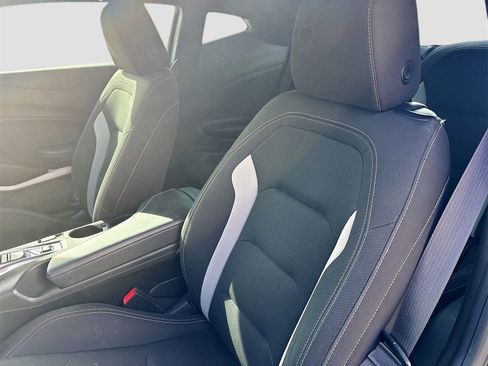 Used 2019 Chevrolet Camaro LT image 20