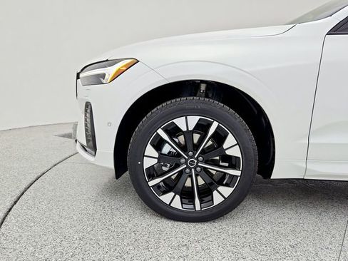 New 2026 Volvo XC60 B5 Plus w/ Protection Package Premier image 29