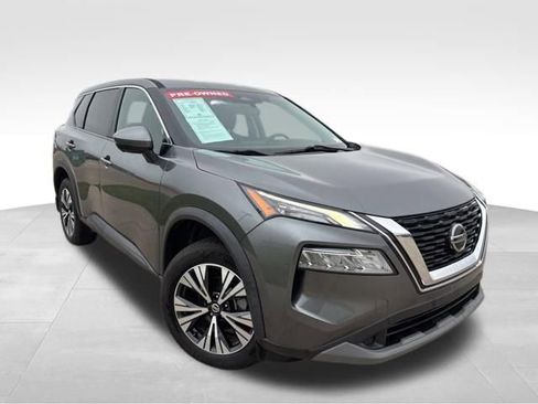 Used 2021 Nissan Rogue SV FWD image 2