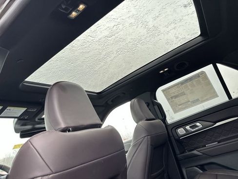 New 2026 Ford Explorer Platinum w/ LUX Leather Package image 18