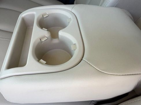 Used 2024 Nissan Murano SV FWD image 13