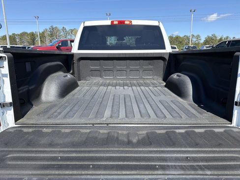 Used 2024 RAM 2500 Big Horn w/ Bed Utility Group image 22