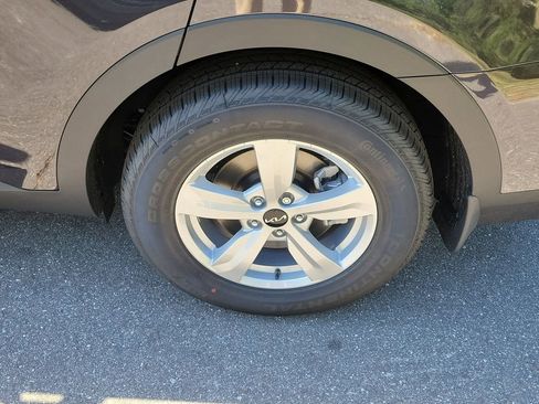 New 2026 Kia Sorento LX FWD image 36