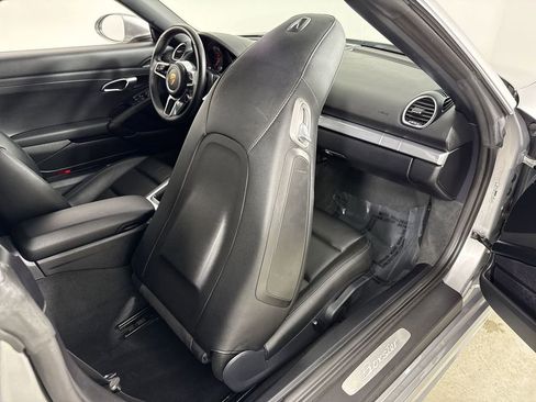 Certified 2018 Porsche 718 Boxster RWD image 24