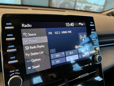 Used 2019 Toyota Avalon Limited FWD image 13