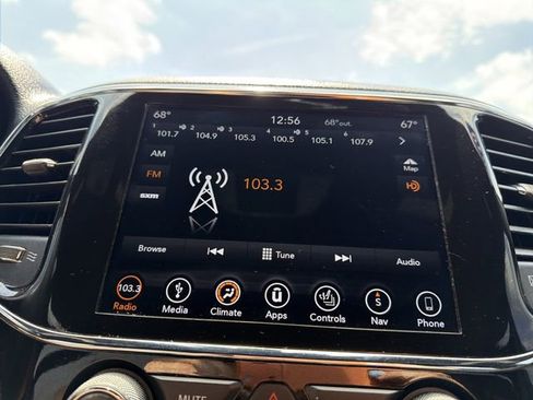 Used 2019 Jeep Grand Cherokee Altitude image 29