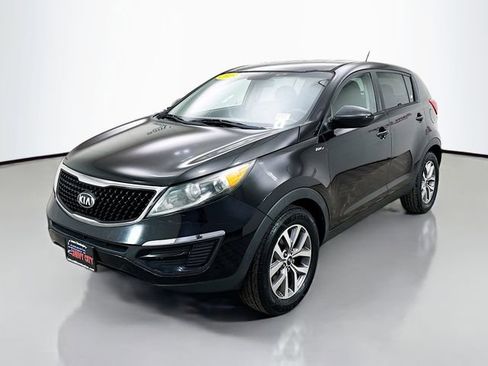 Used 2015 Kia Sportage LX image 3