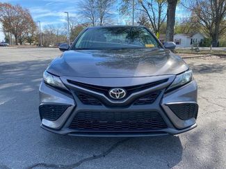Used 2021 Toyota Camry SE video 2