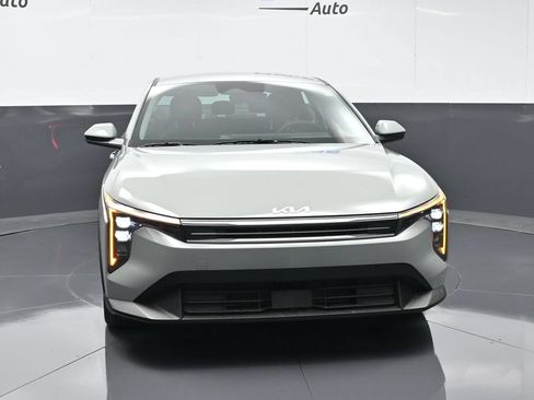 Certified 2026 Kia K4 FWD image 2