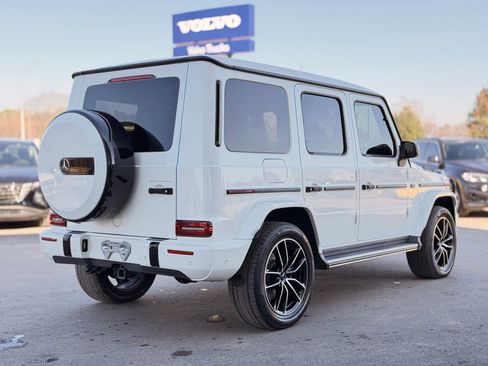 Used 2021 Mercedes-Benz G 550 G 550 w/ Exclusive Interior Package image 6