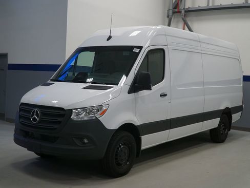New 2025 Mercedes-Benz Sprinter 3500 image 3