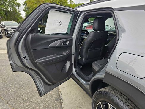 New 2025 Chevrolet TrailBlazer ACTIV w/ Convenience Package image 16