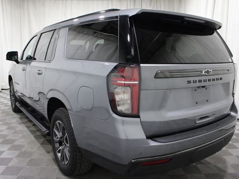 Used 2022 Chevrolet Suburban Z71 w/ Luxury Package AWD/4WD image 33