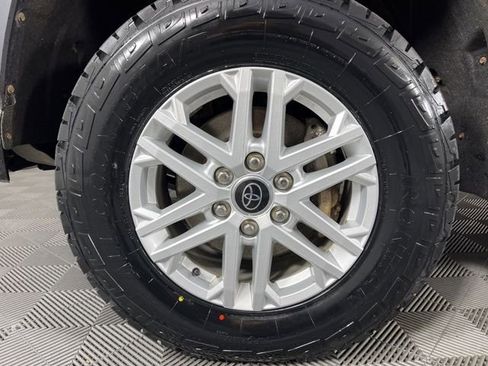 Used 2023 Toyota Tundra SR5 w/ SR5 Premium Package AWD/4WD image 10