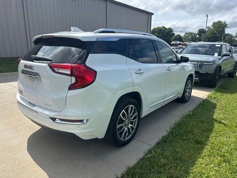 Used 2022 GMC Terrain Denali w/ LPO, Floor Liner Package AWD/4WD image 3