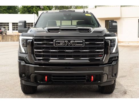 New 2026 GMC Sierra 2500 AT4 w/ AT4 Premium Plus Package AWD/4WD image 3