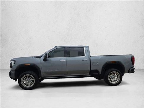 Used 2024 GMC Sierra 2500 Denali Ultimate image 9