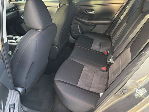 Used 2024 Nissan Sentra SR FWD image 11