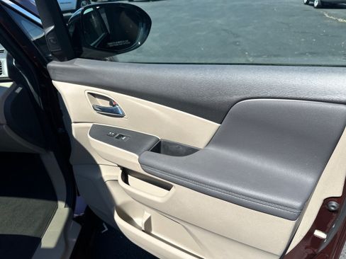 Used 2016 Honda Odyssey Touring image 22