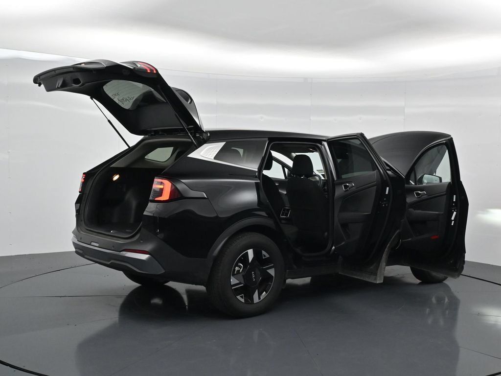 Used 2026 Kia Sportage LX FWD image 39