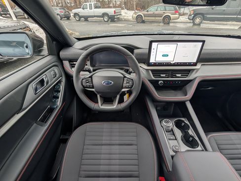 New 2026 Ford Explorer ST-Line w/ ST-Line Street Pack image 16