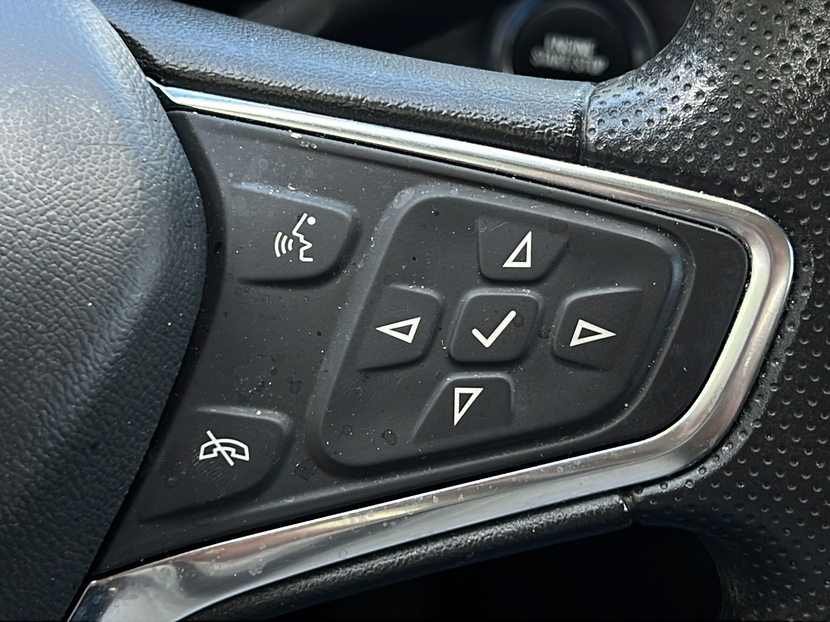 Used 2024 Chevrolet Malibu LT FWD image 20