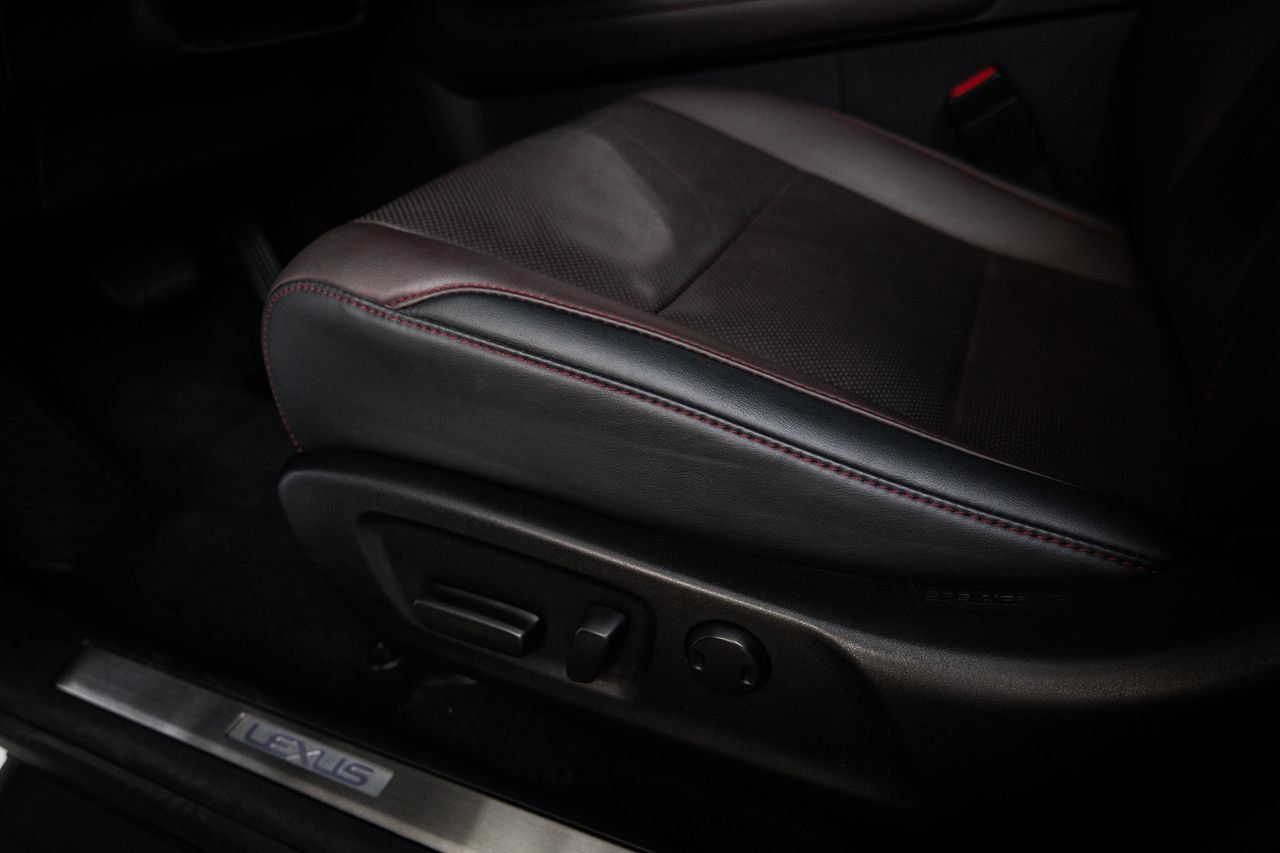 Used 2019 Lexus RX 450h AWD image 14