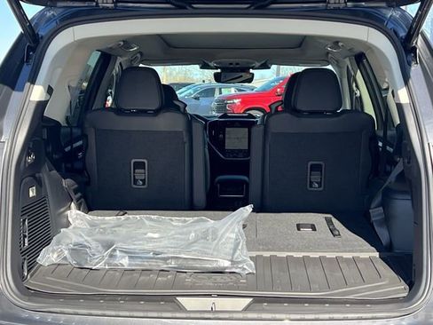 New 2026 Subaru Ascent Limited image 33