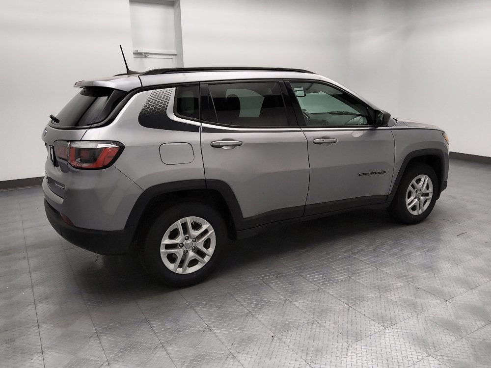 Used 2018 Jeep Compass Sport w/ Tech Group FWD image 10
