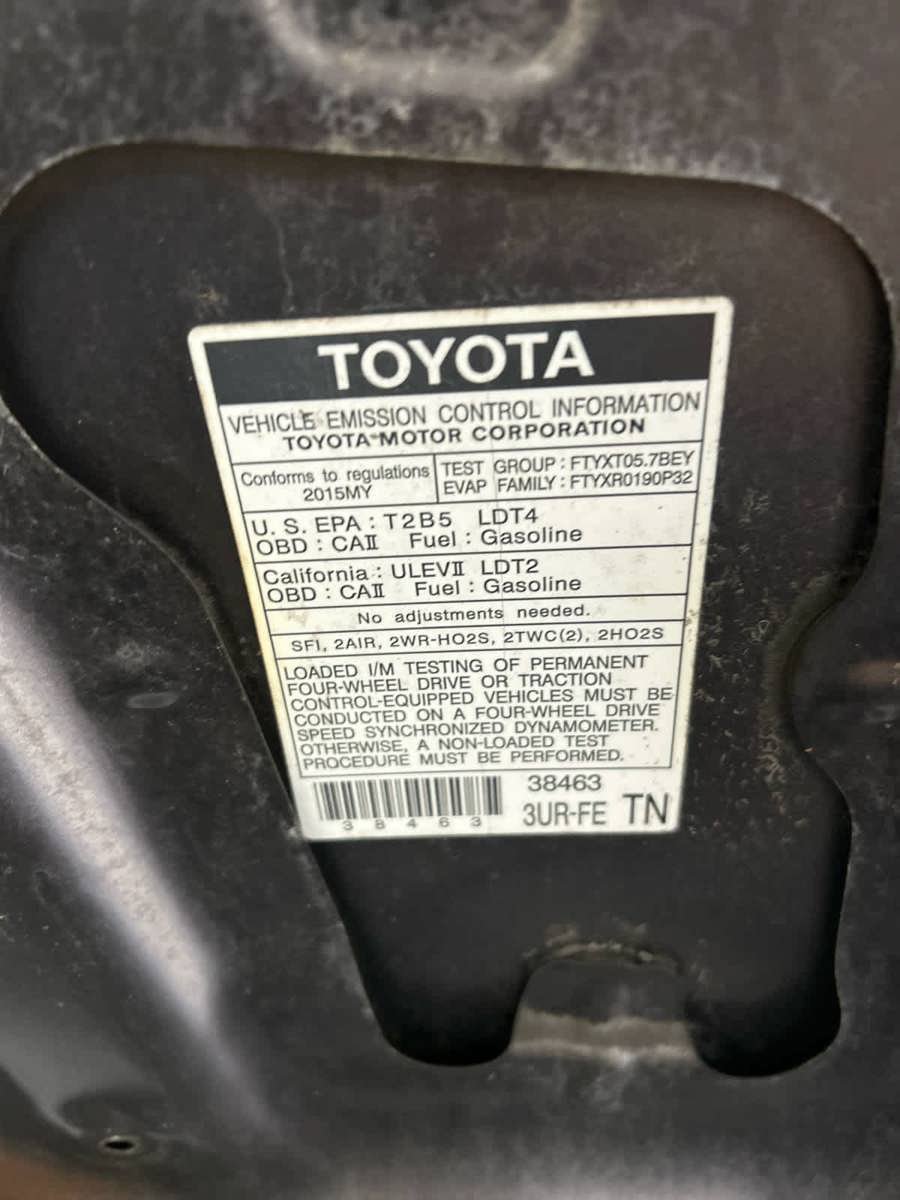 Used 2015 Toyota Sequoia SR5 AWD/4WD image 8
