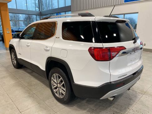 Used 2019 GMC Acadia SLE w/ LPO, Floor Liner Package image 3