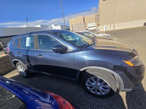 Used 2016 Nissan Rogue S AWD/4WD image 6